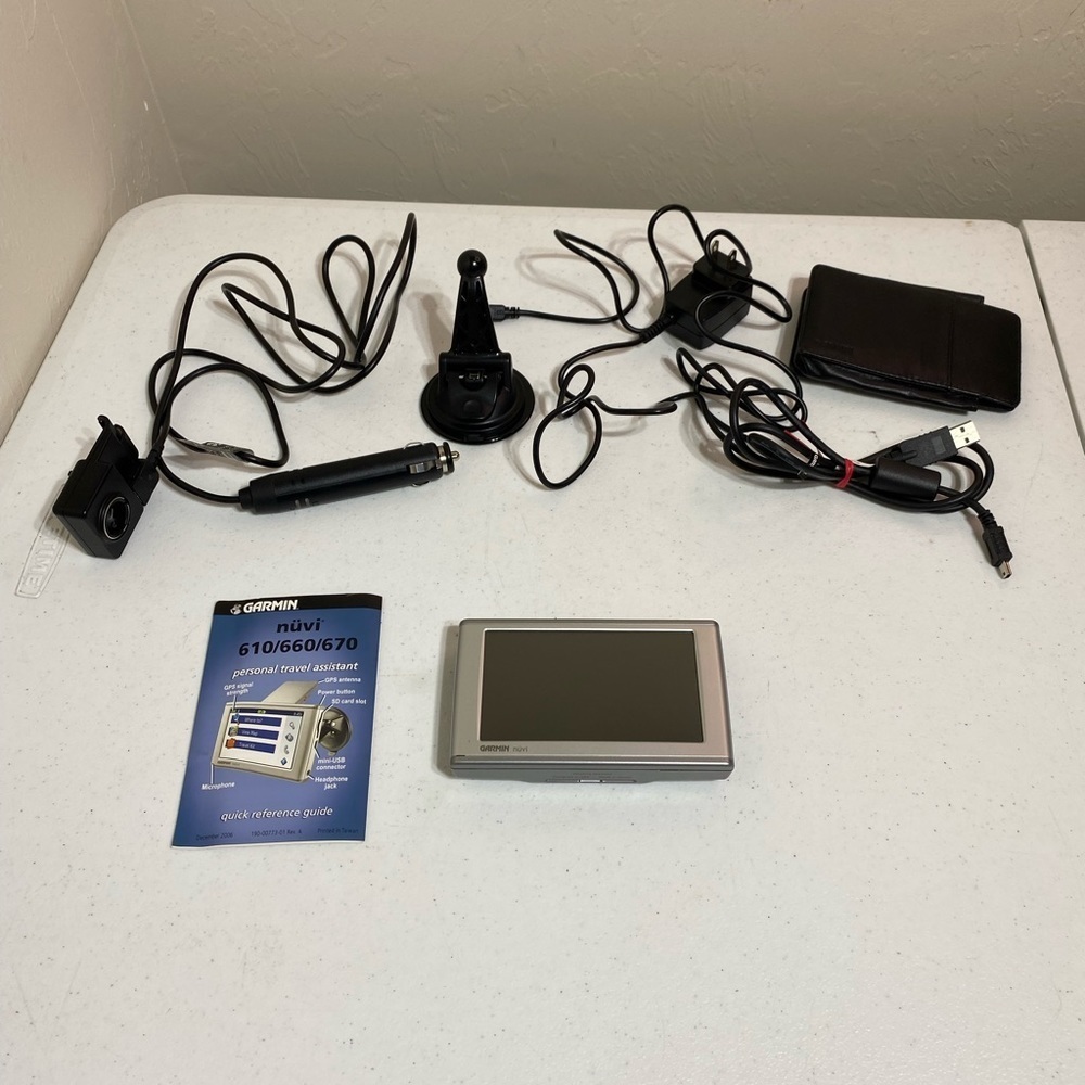 Garmin Nuvi 660 Personal Travel Assistant System GPS In Box